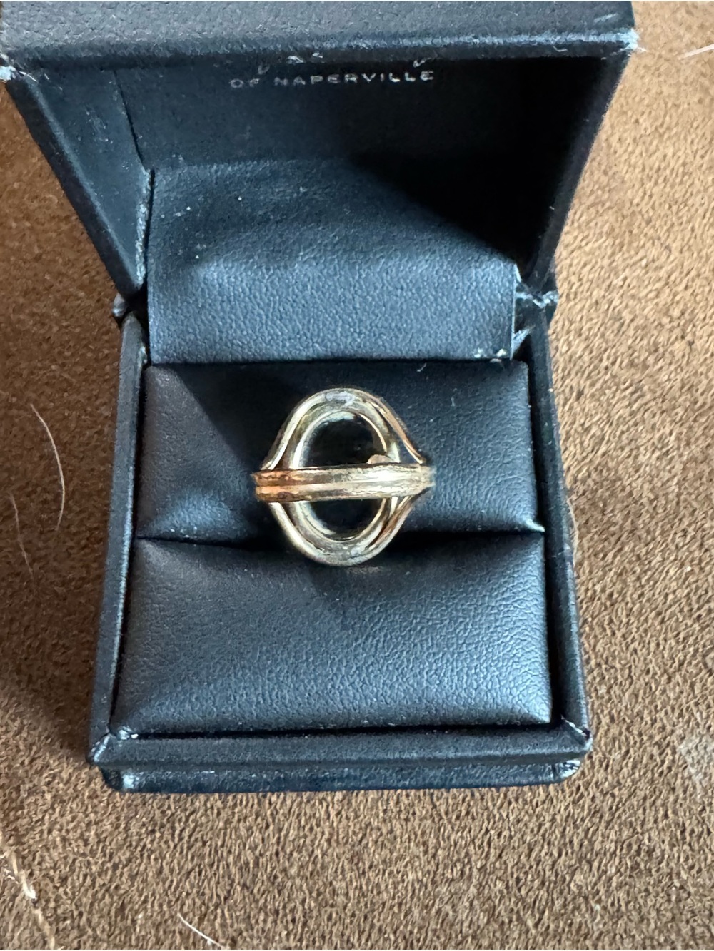 Black Onyx and -2carat gold Signet Ring - - Picture 6 of 7